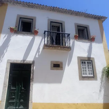 Casa Glicinias Óbidos