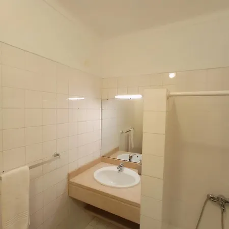 Casa Glicínias