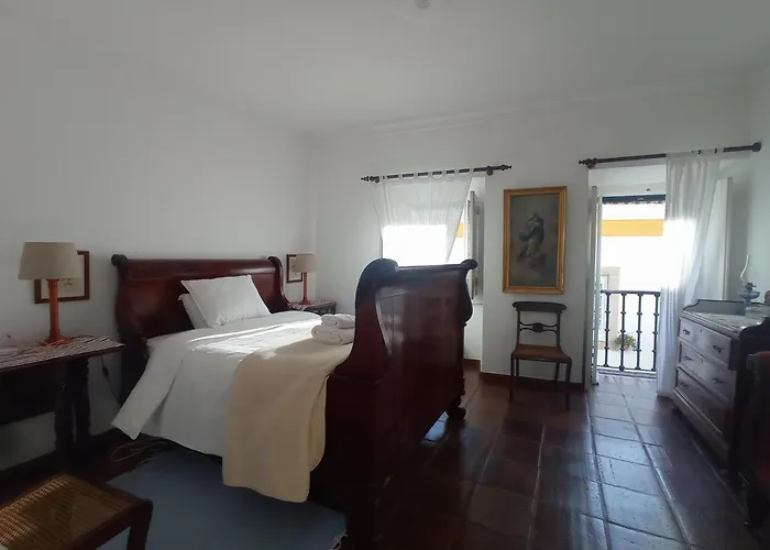 Casa Glicinias * Óbidos